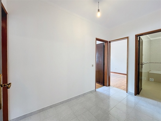 Appartement 3 Chambre(s) Vente dans Caldas da Rainha - Santo Onofre e Serra do Bouro,Caldas da Rainh