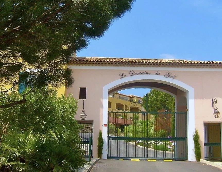 Superb Villa Roquebrune Sur Argens