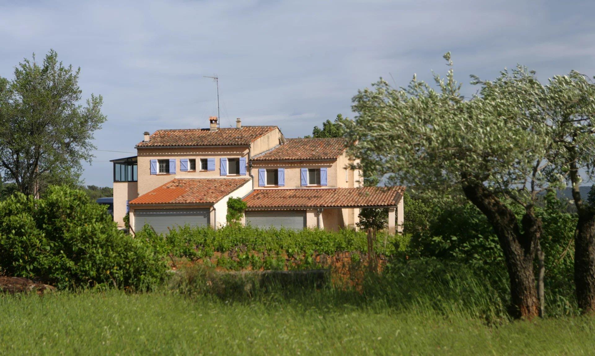 Köp: Hus (83570)