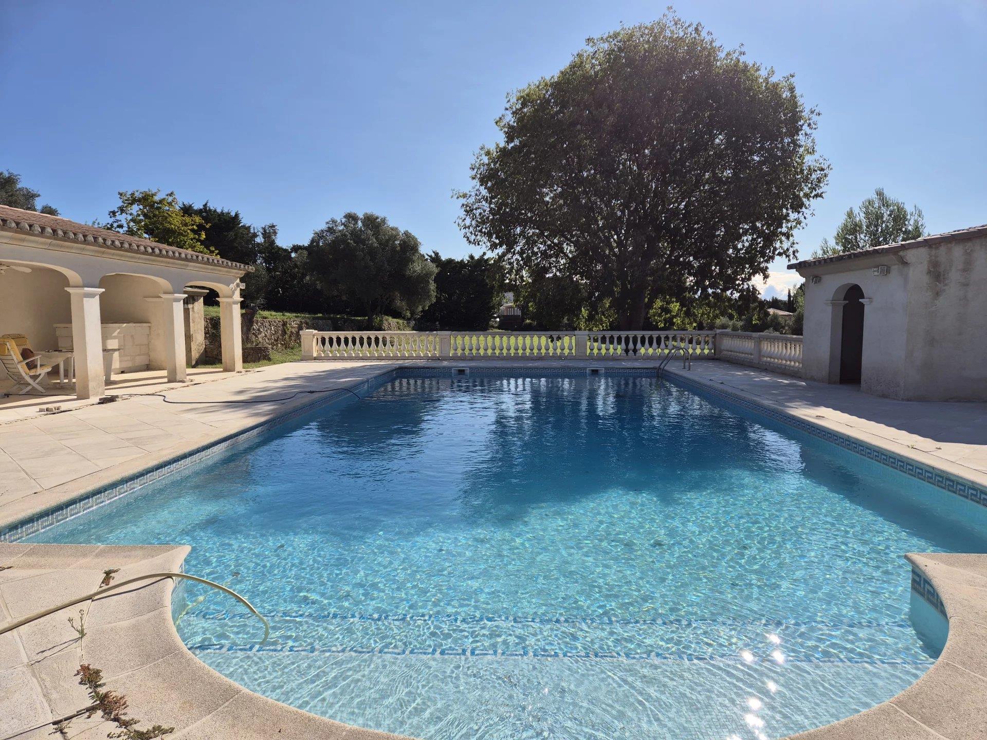 Superb Property Sets On Approx 15578 M²