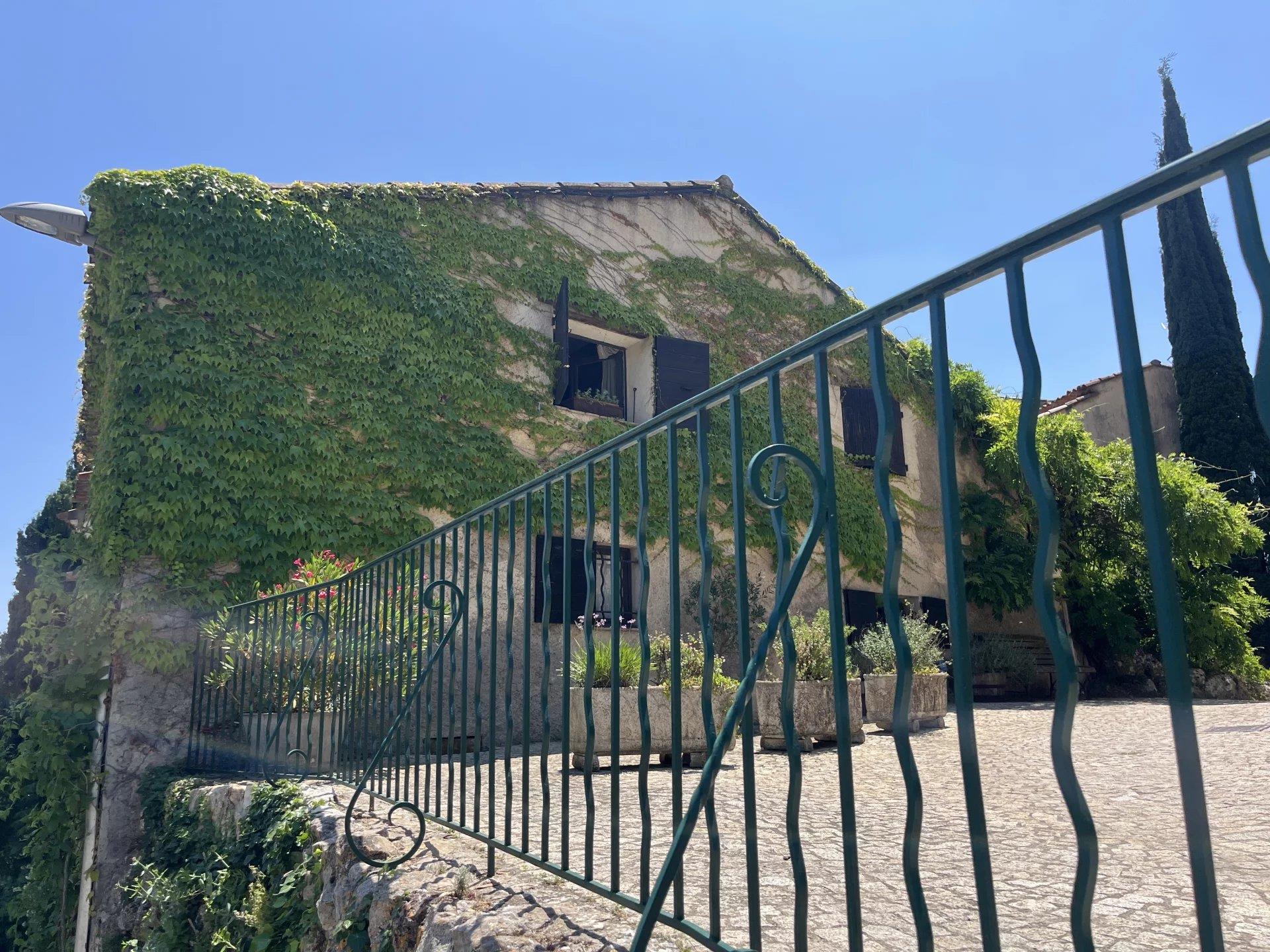 Magnificent Tourtour village house