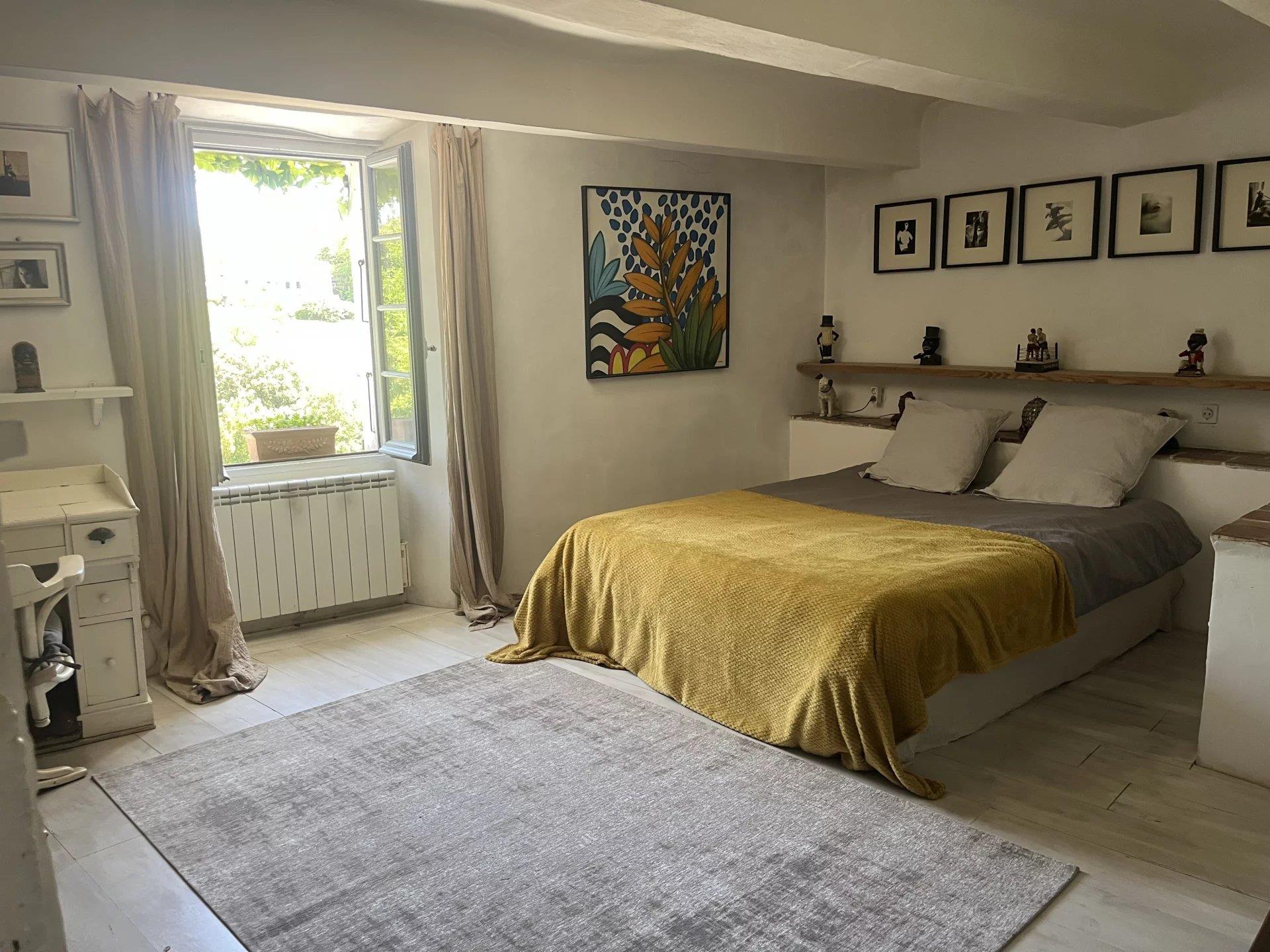 Magnificent Tourtour village house