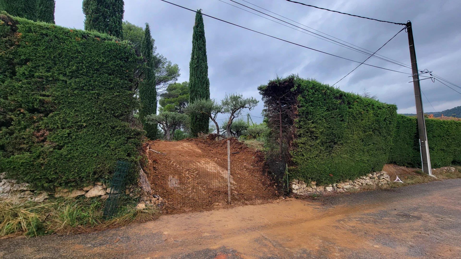 Salernes Building Plot Of 1679 m²