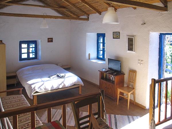 Stone Cottage of 72 sqm on a coast village of Leonidion area