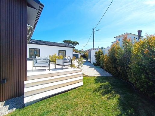 Detached house T4+1 Sell in Cascais e Estoril,Cascais