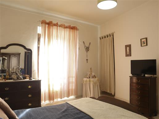 Huis met 4 slaapkamers + 3 onafhankelijke bijgebouwen - Centrum van Tavira - Algarve