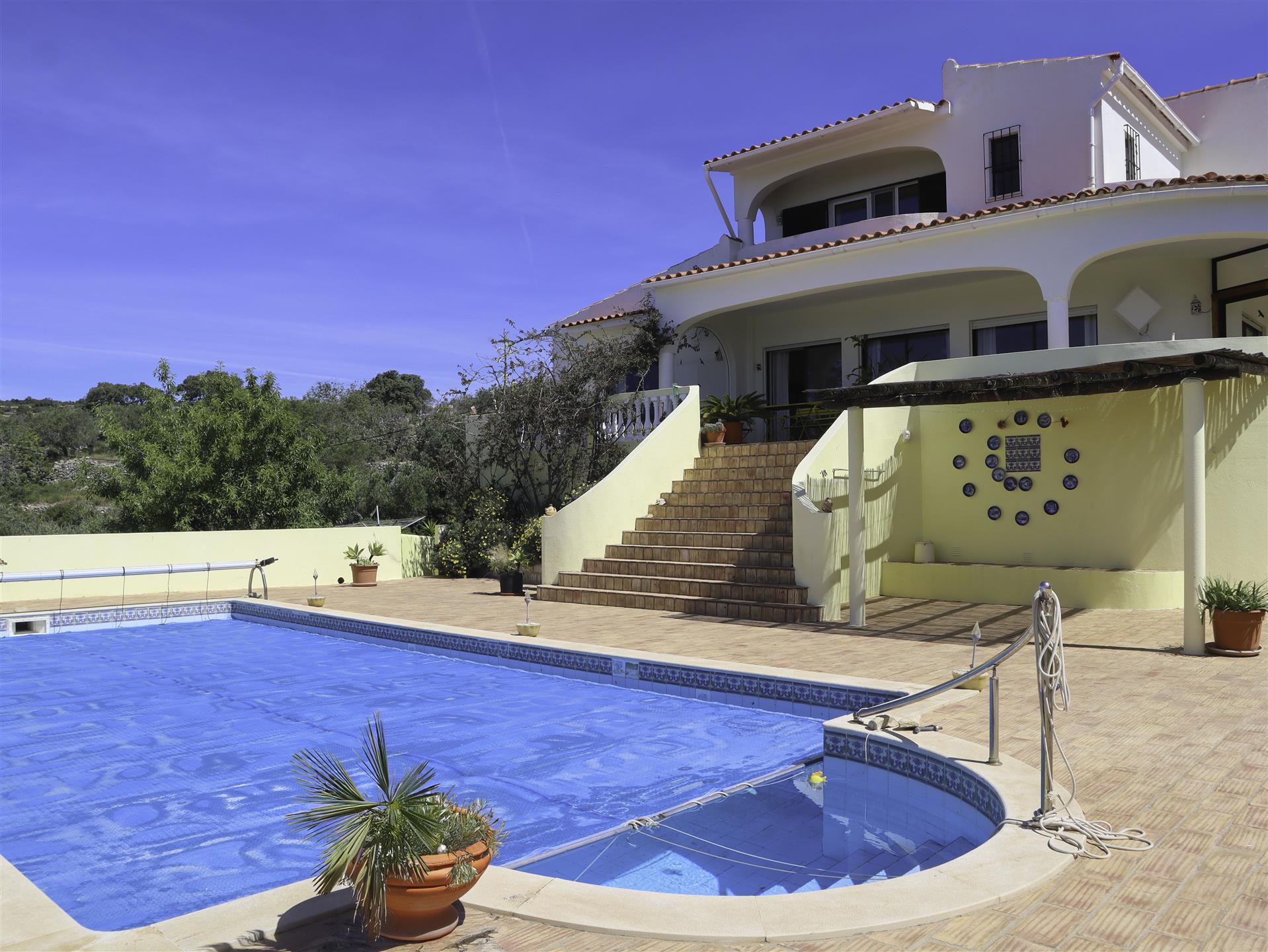 Moradia com 3 quartos - vistas deslumbrantes - Estói - Faro - Algarve