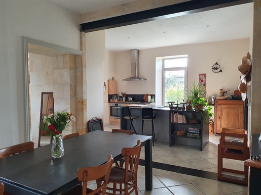 Authentic renovated Charentaise house