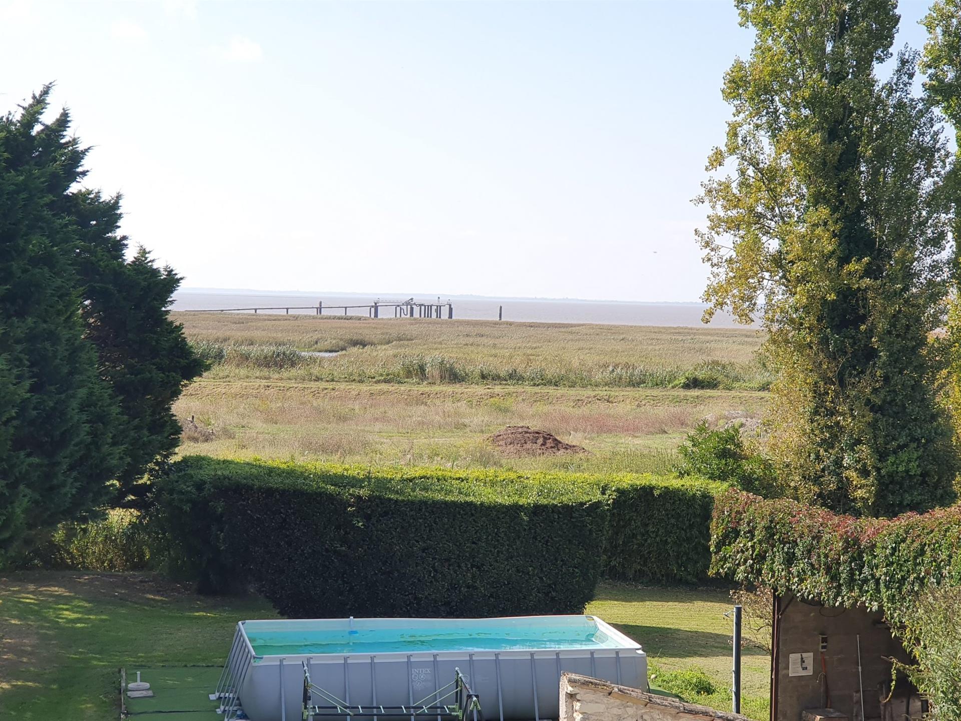 Propriété de 2 gîtes indépendants avec Vue Estuaire