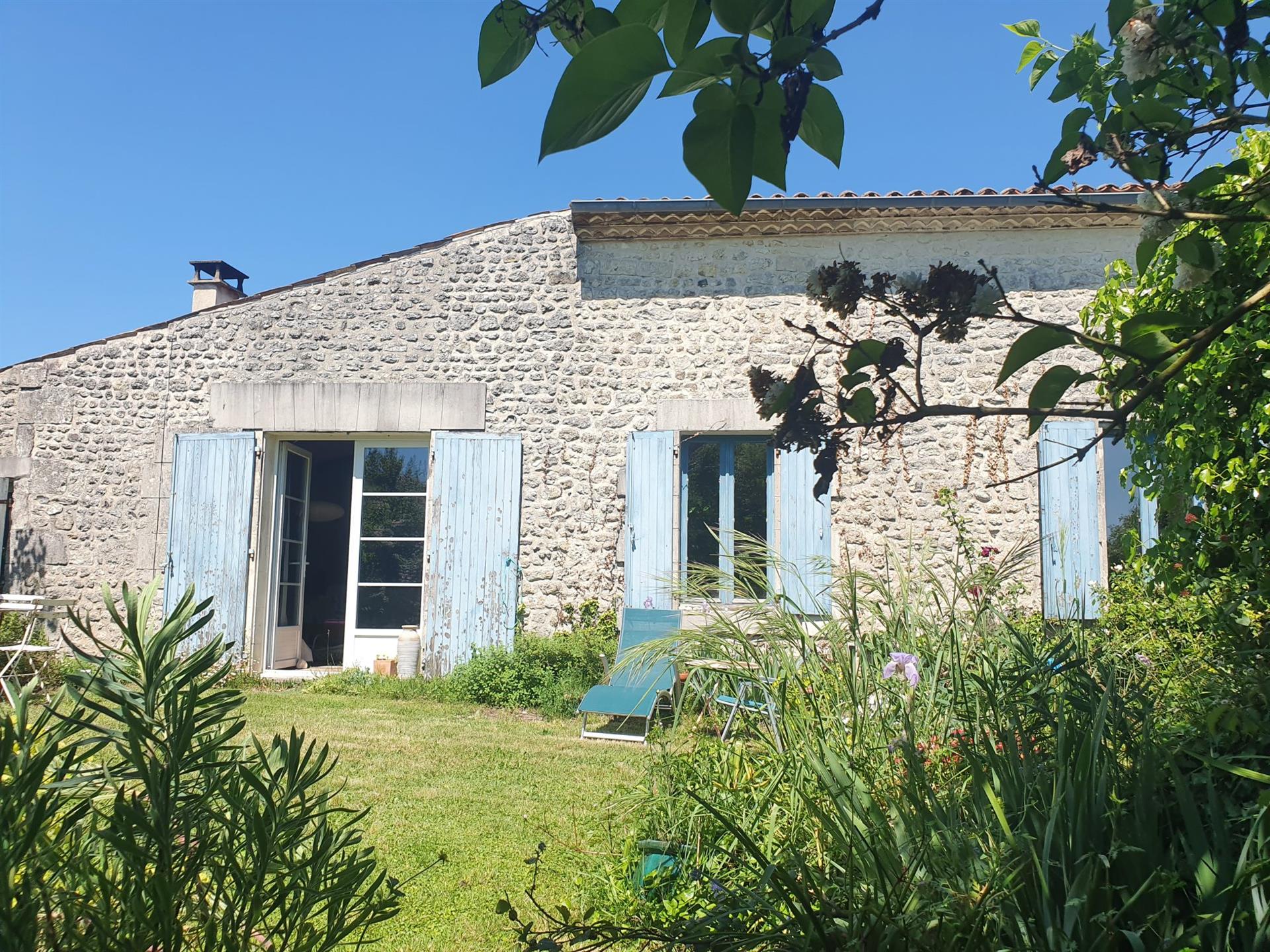 Charming Charentaise house