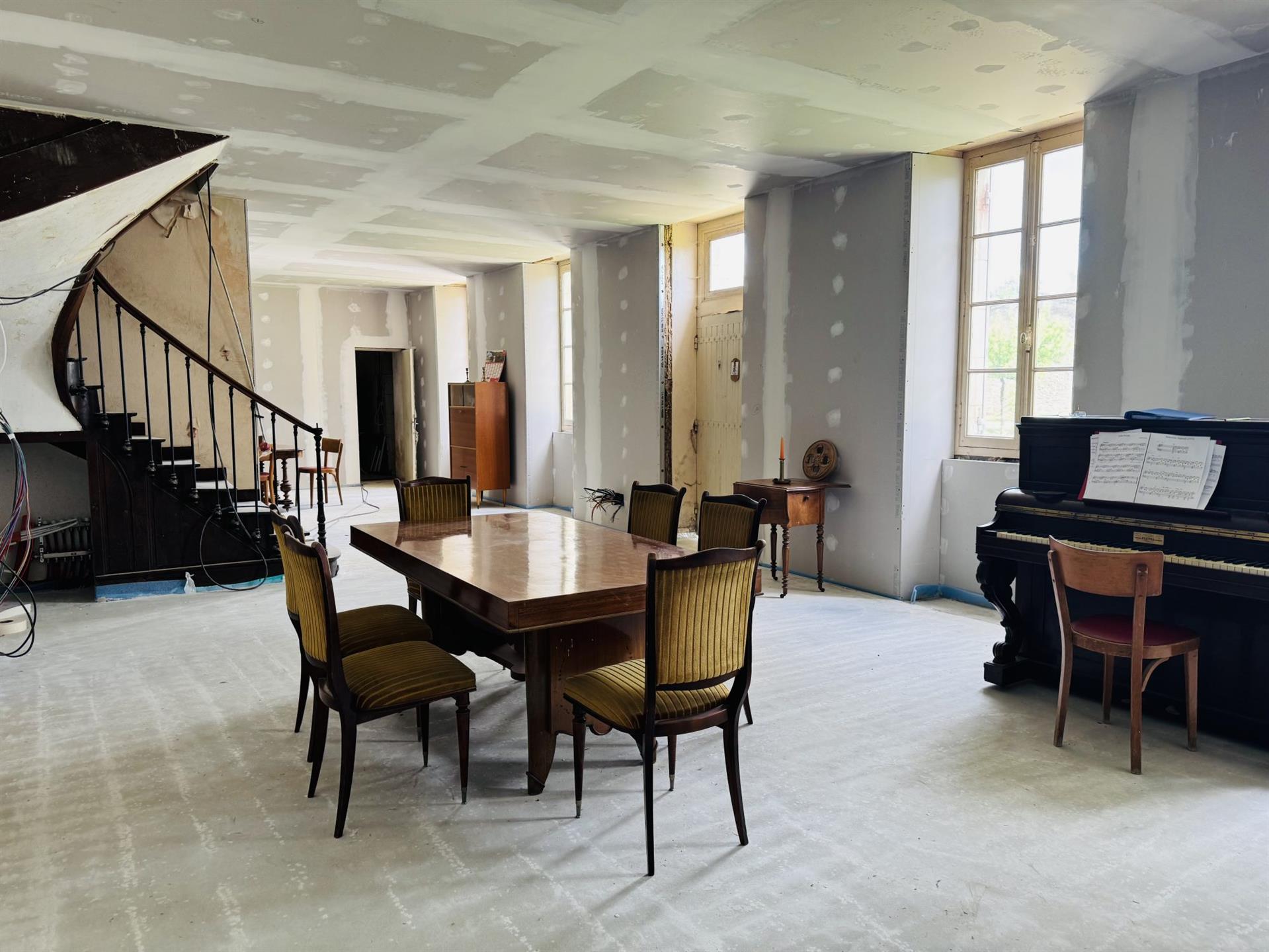 Bourgeois house to finish renovating