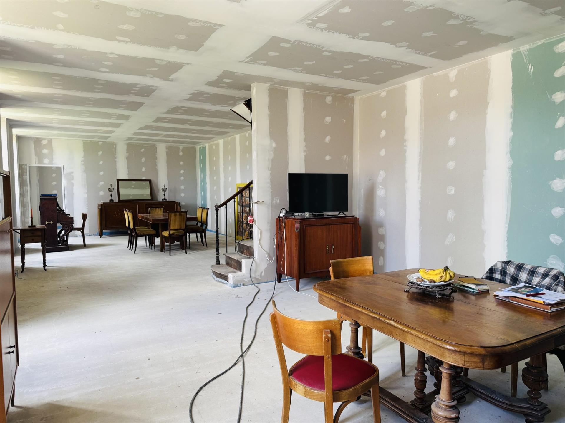 Bourgeois house to finish renovating