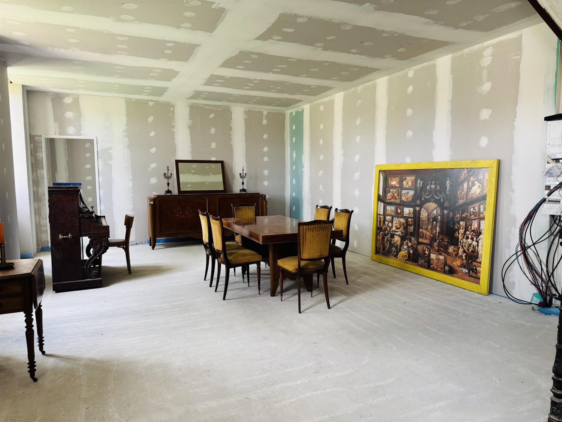 Bourgeois house to finish renovating