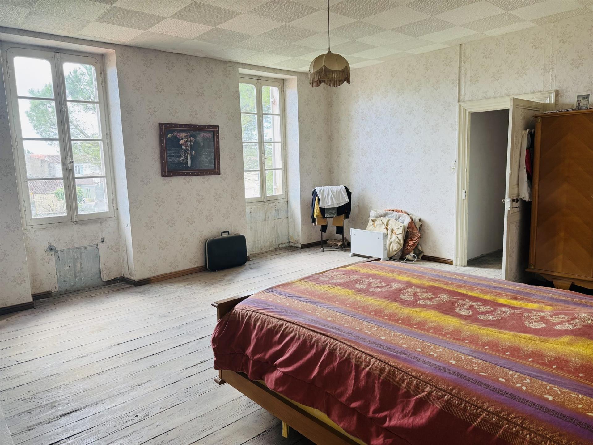 Bourgeois house to finish renovating