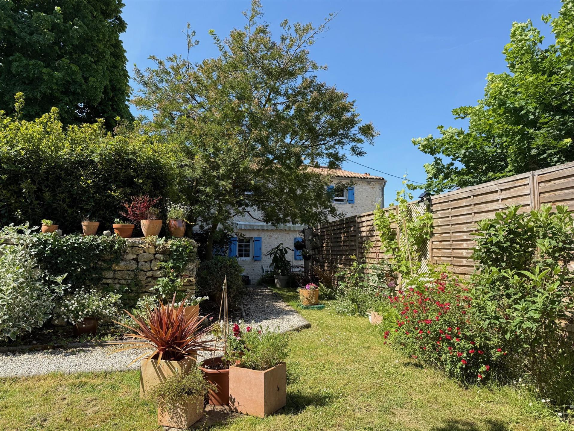 Charming Charentaise house