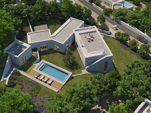 Moradia de luxo com 6 quartos, piscina e jardim localizada no resort de golfe em Loulé - Faro