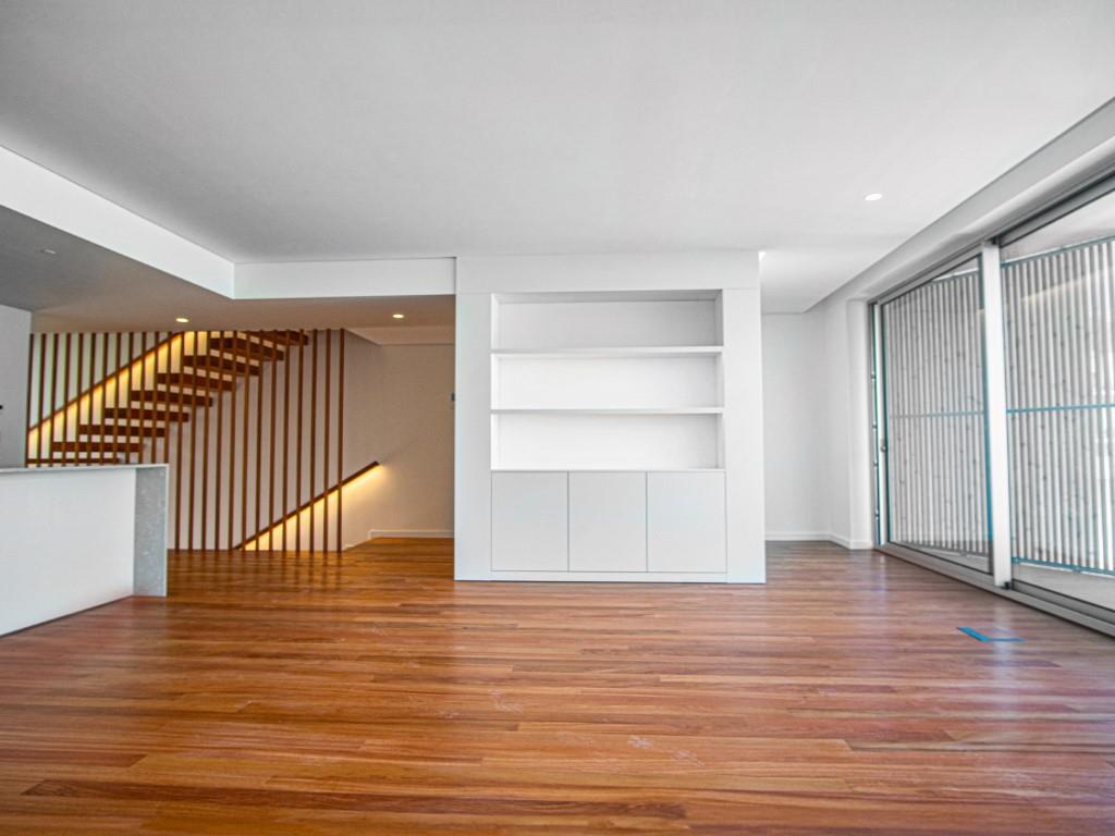 Casa 4 habitaciones, Triplex Venta Aveiro