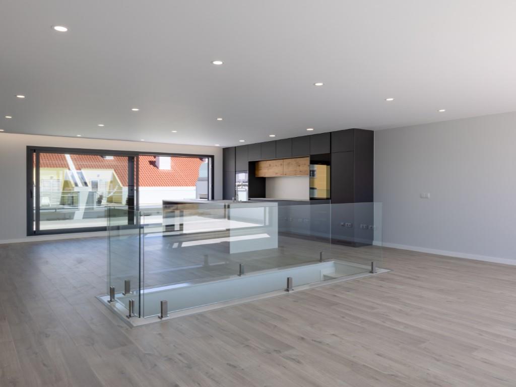 3 bedroom Duplex Penthouse - Two Private Wide Terraces