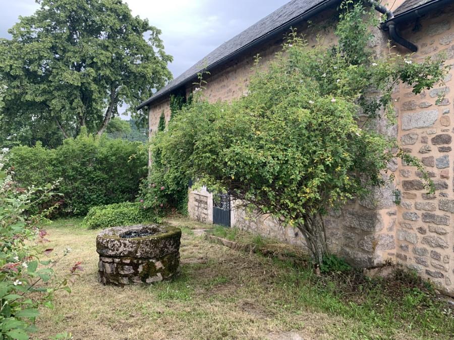 Hübsches renoviertes Morvan-Haus, das bezugsfertig ist