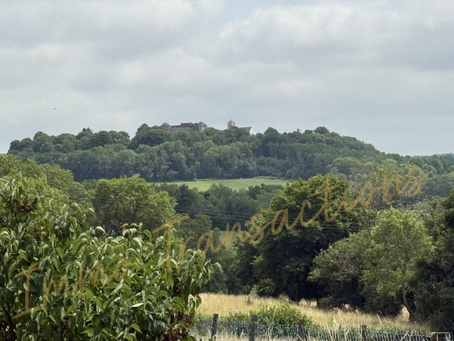 Maison ancienne avec vue exceptionnelle sur l'Auxois