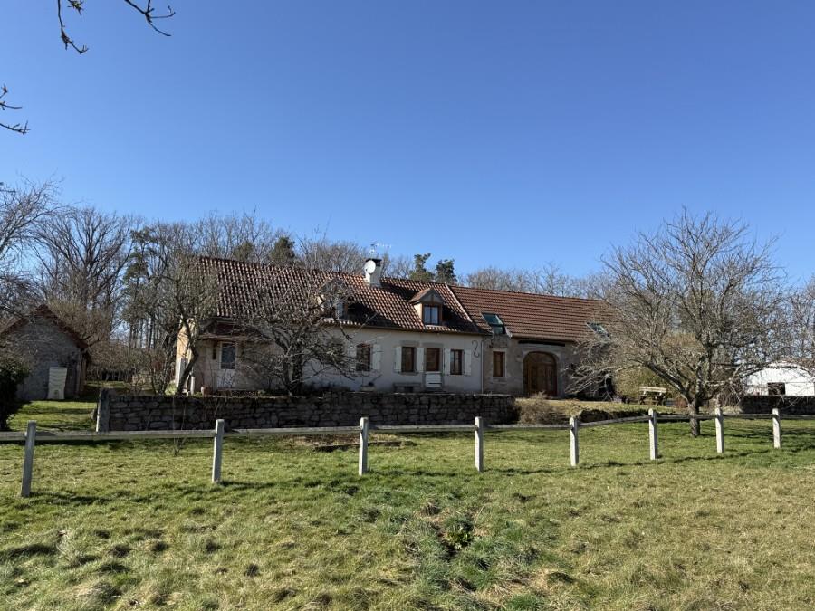 Exceptional property in the Morvan Park on 2 ha 31                 