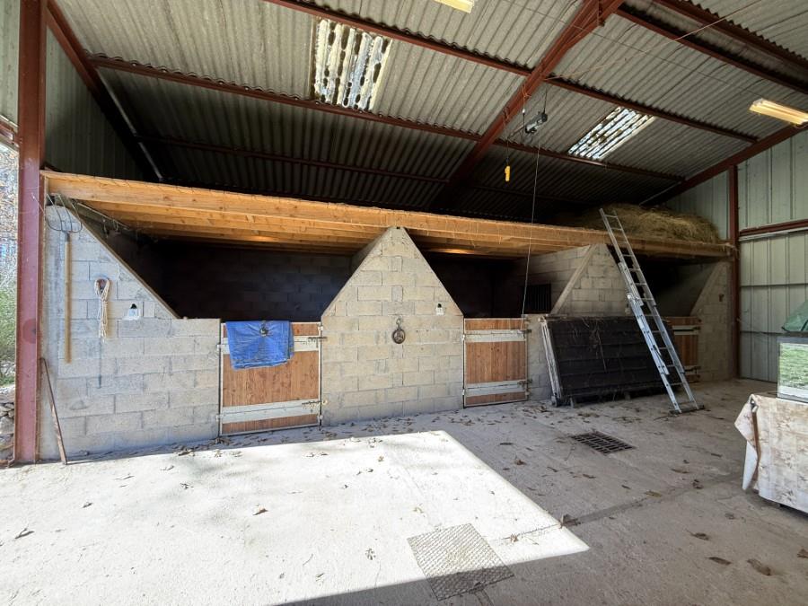 Exceptional property in the Morvan Park on 2 ha 31                 