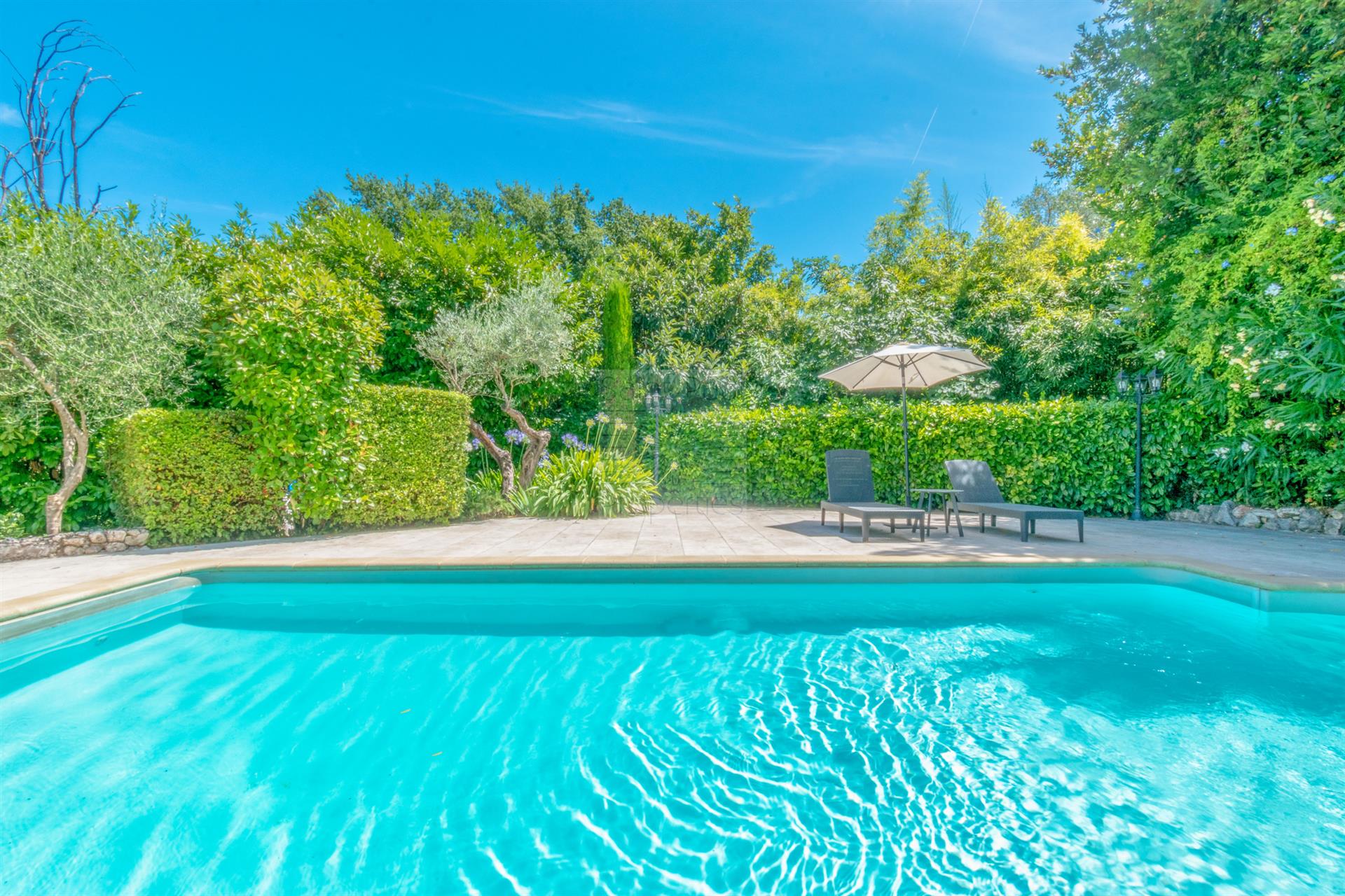 Pretty Provencal villa - 240m2 - La Colle sur Loup