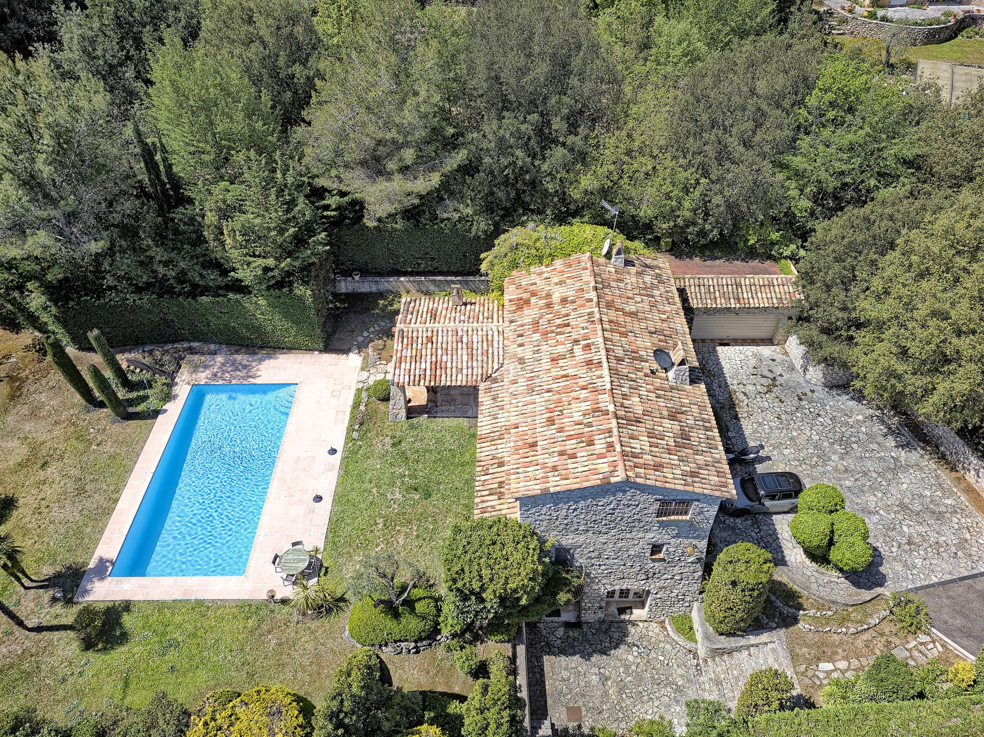 Superb stone Mas - 234m2 - La Colle sur Loup