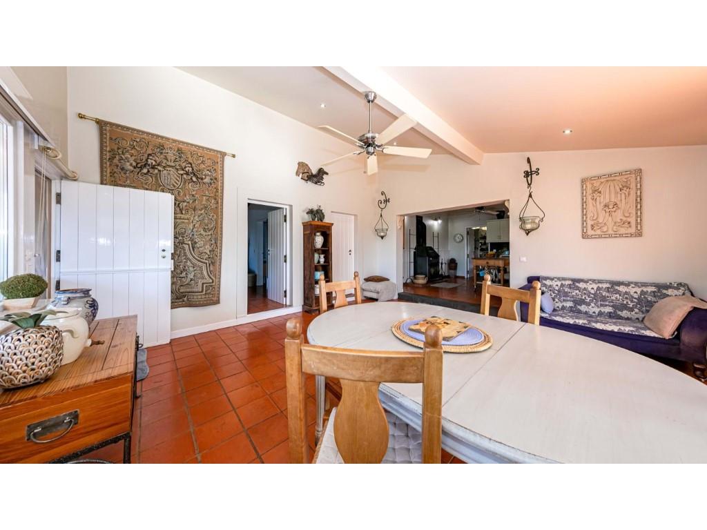Equestrian centre with 3 bed country house and lake view near Ourique
