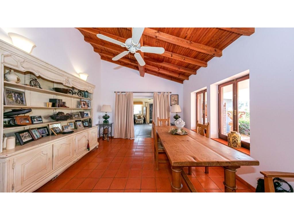 Equestrian centre with 3 bed country house and lake view near Ourique