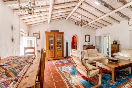 Uma casa tradicional de 11 divisões com um toque Marroquino