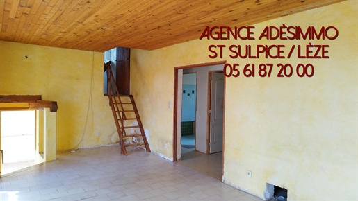 85M2 house to renovate with 1750m2 of land in a quiet area
