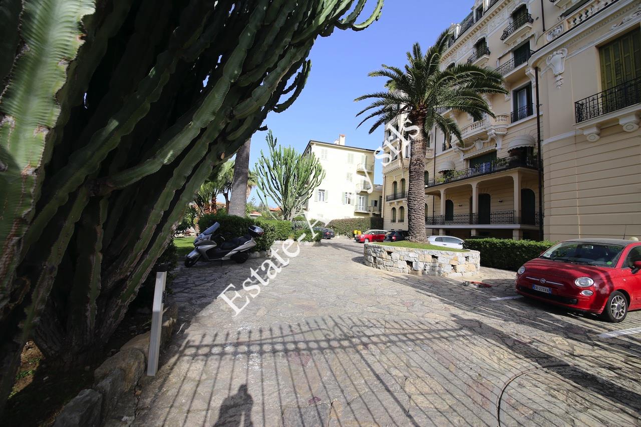 Renovated Apartment for Sale in Bordighera 