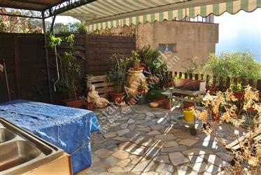 Typical Ligurian house semi-detached for sale total of 80 square meters plus 35 square meters of gar