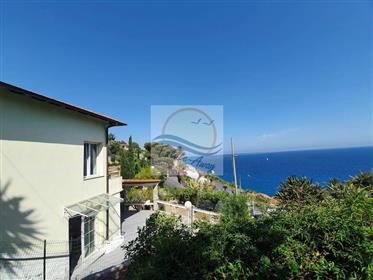 Villa with sea view for sale in Bordighera.