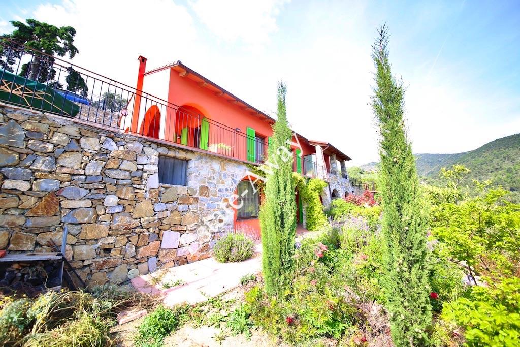 For Sale – Semi-Detached House with Sea View and Garden in Seborga 