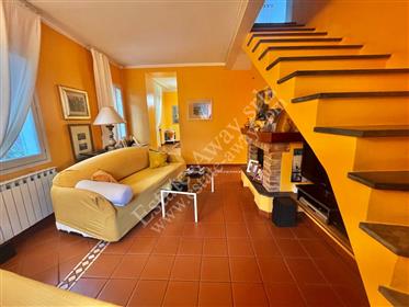 Semi-Detached house for sale in Vallebona.
