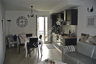 Appartement avec balcon à vendre à Vallebona.