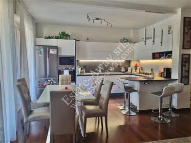 Renovated three-roomed apartment with balcony for sale in Bordighera.