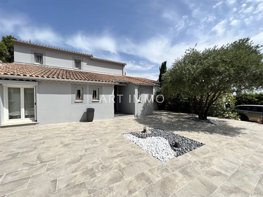 Villa Avec Piscine À Vendre Au Pied Du Luberon