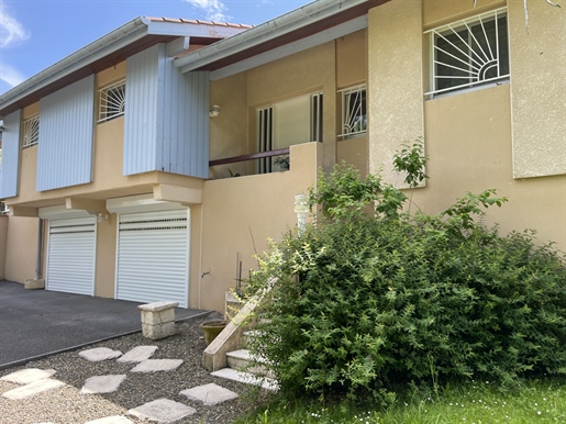 Traditional house 1994 with swimming pool on 1691m2 land