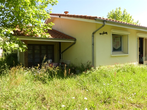 Single-Storey house from 1976 on 1000m2 of land