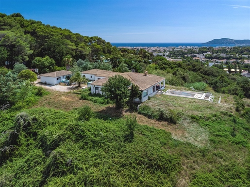 Mougins, Sea view villa to renovate