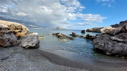 Enchanting Seafront Plot in South Rethymno Near Plakias
