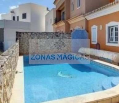 2+2 Bedroom Townhouse with Swimming Pool