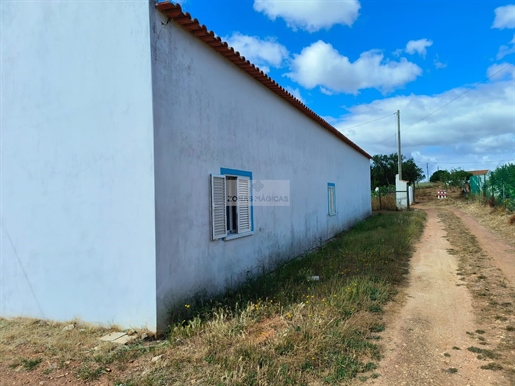 Land with Housing in Odiaxere
