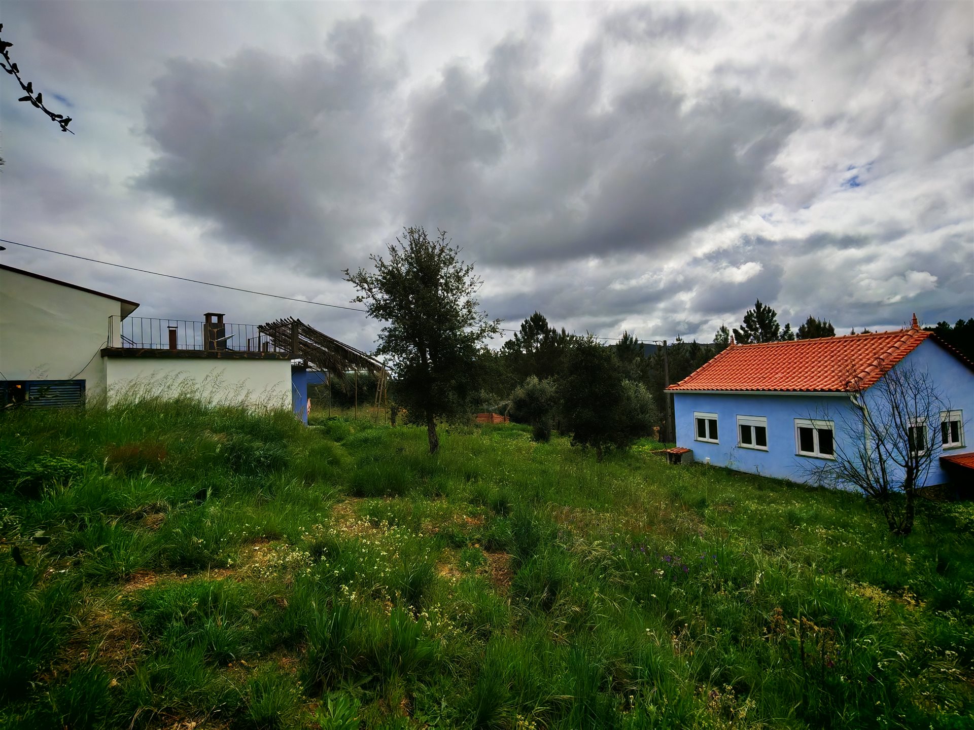 Unthier Art Property besteht aus zwei vollständig restaurierten Wohneinheiten in einem komplett eing