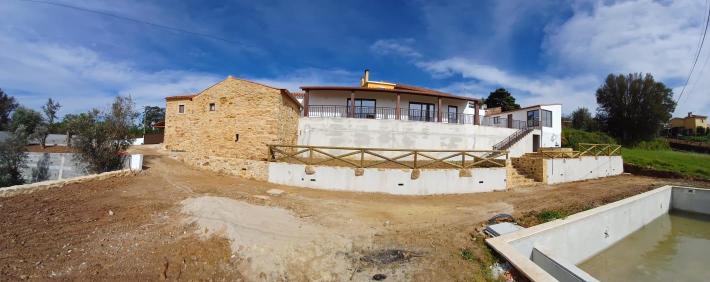 Investment property in the outskirts of Pedrógão Pequeno