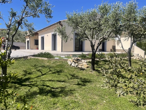 Axe Nîmes - Alès, perfecte gelijkvloerse villa met grote garage