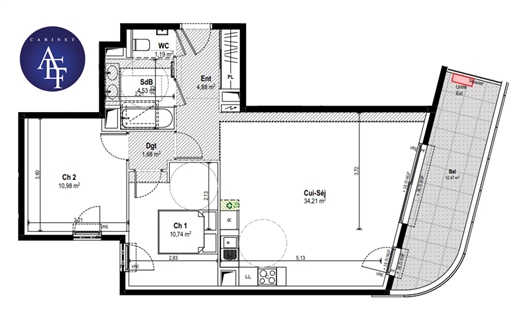 3 værelses lejlighed med terrasse og parkering i kælderen